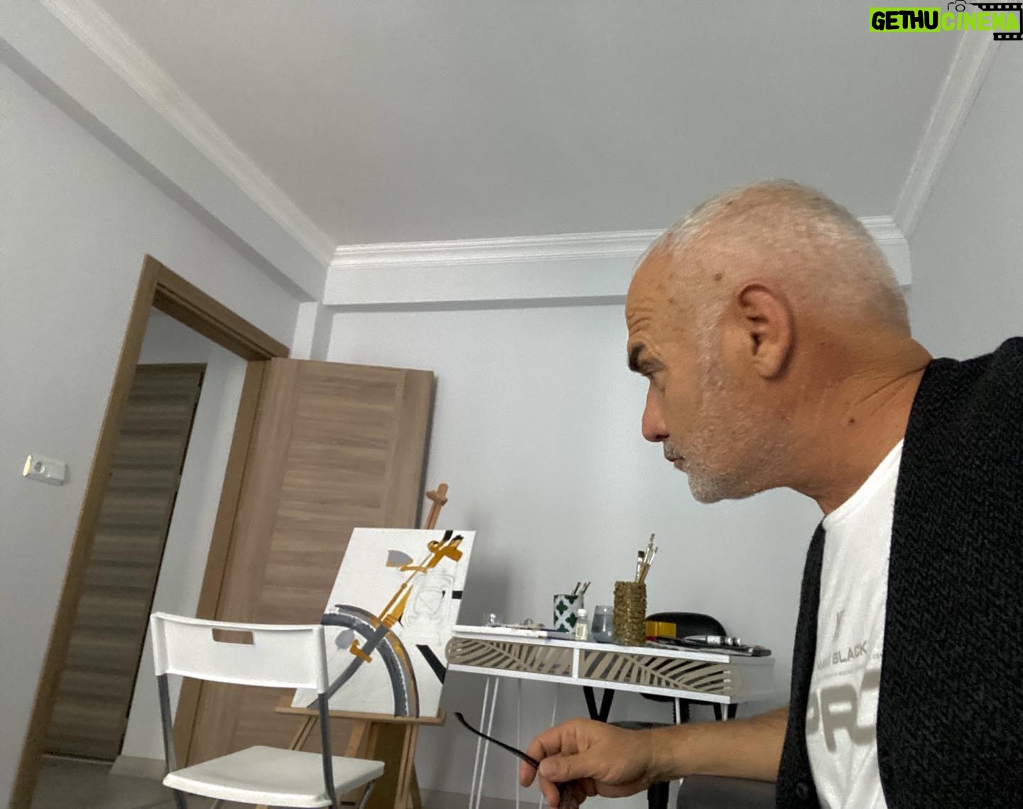 Erdal Cindoruk - 2.5K Likes -
