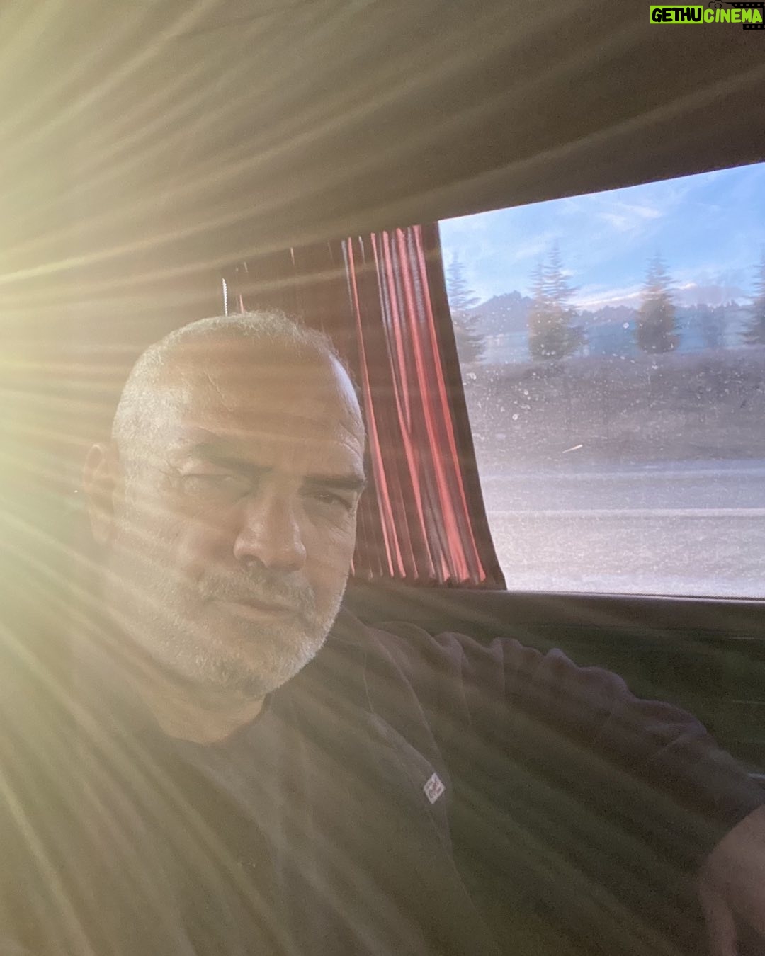 Erdal Cindoruk - 5.1K Likes - Arabada camdan vuran güneş böyle yaptı, ben bişey yapmadım valla…;)))