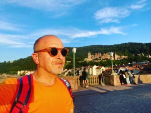 Erdoğan Atalay Instagram - Visiting Heidelberg where my Wife is born ! ❤️…. Best wishes… erdogan 😎 @teamcobraeleven #heidelberg @katjaohneck  #travel  #cobraeleven_erdogan