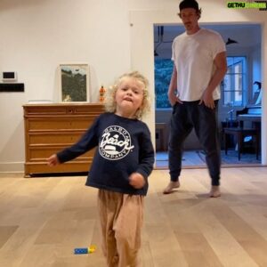 Eric Balfour Instagram - Saturday Night Dance Party! #DanceParty #DadLife #BillieJean