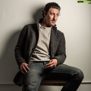 Eric Balfour Instagram - Am I thinking about the infinite expanding universe or whether or not I should have Panda Express for lunch? Decide for yourself. 

📷: @benjamingrenard