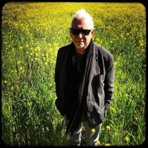 Eric Burdon Instagram - There is no planet b. People have the power to change and prevent. Mother earth is waiting for you… Help the future of our planet 🌎 🌺 🌎
#motherearth 
#memphisslim 
#earthday 
#iphonex 📷 credit @marianna_burdon