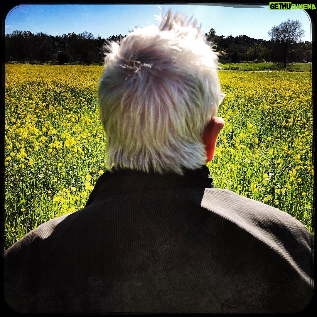 Eric Burdon - 0.9K Likes - There is no planet b. People have the power to change and prevent. Mother earth is waiting for you… Help the future of our planet 🌎 🌺 🌎
#motherearth
#memphisslim
#earthday
#iphonex 📷 credit @marianna_burdon