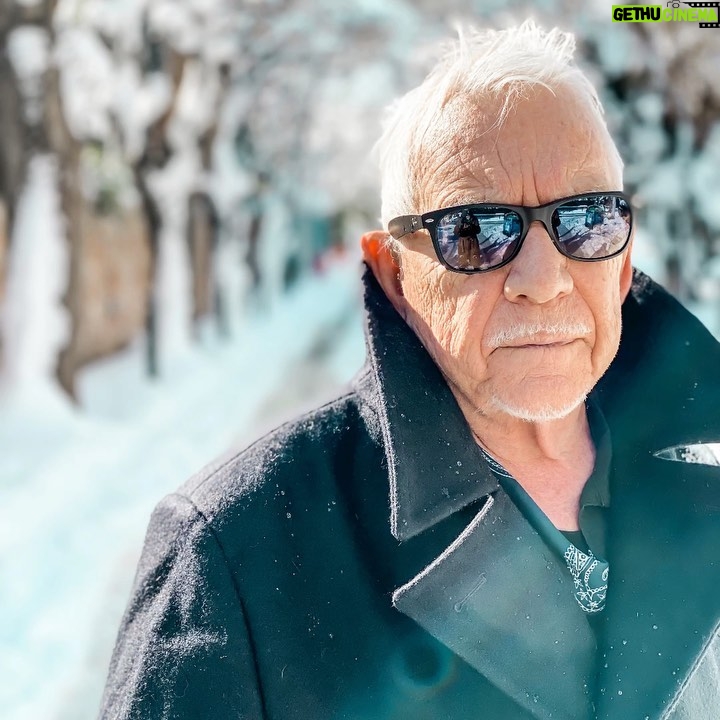 Eric Burdon - 1.4K Likes -