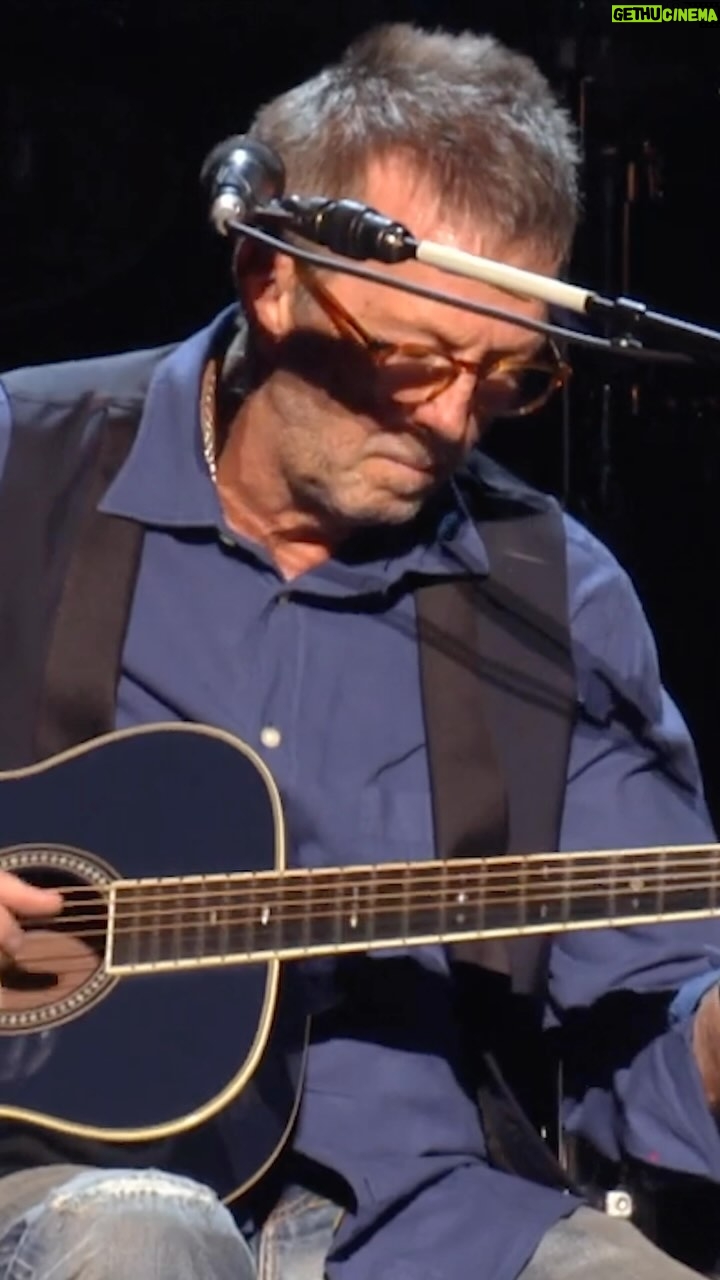 Eric Clapton - 39.8K Likes - Eric Clapton performing āDriftinā Bluesā during the Far and Middle Eastern Leg of Claptonās 2014 tour.