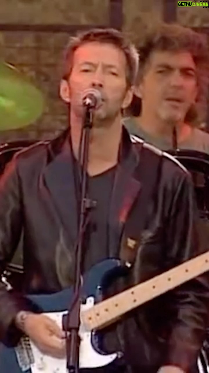 Eric Clapton - 20.7K Likes - Eric Clapton performing āI Shot The Sheriffā at Hyde Park in 1996.