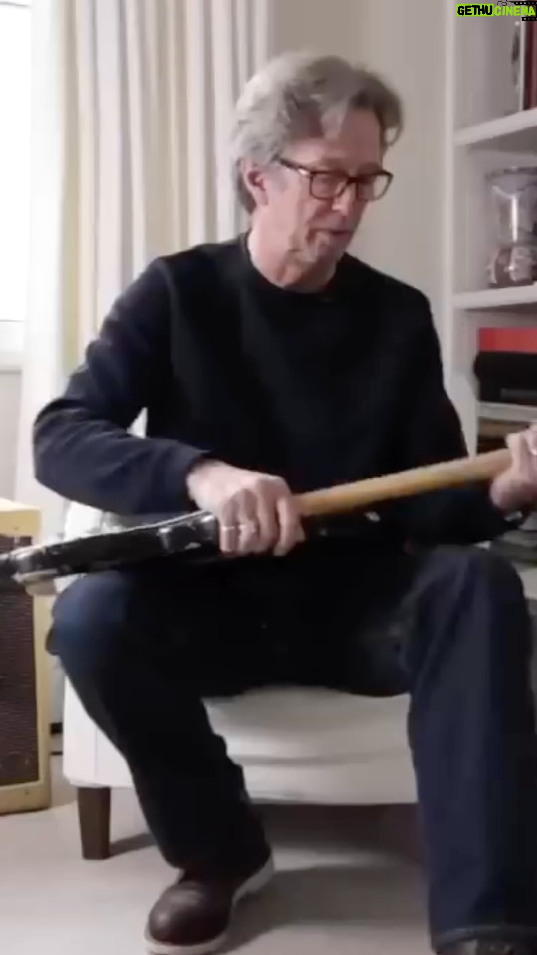 Eric Clapton - 23.4K Likes - Eric Clapton on Fenderās āBrownieā tribute stratocaster #EricClapton #Fender #Stratocaster