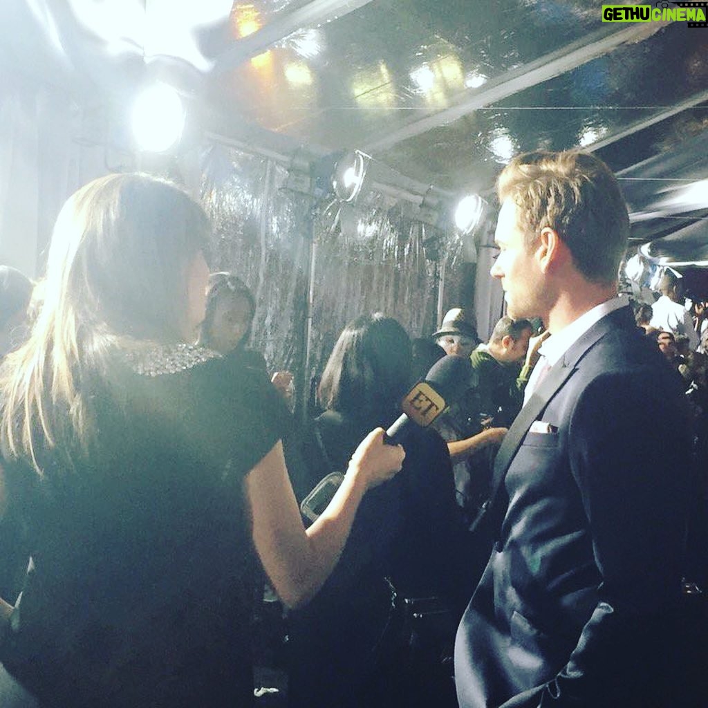 Eric Johnson - 7.4K Likes - 3 years ago at the premier of @fiftyshadesmovie Darker with some very excited #50shadesofgrey fans.
Thank you for helping make it an unforgettable night!