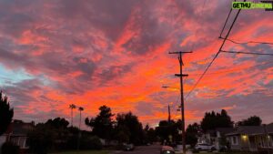Eric Lange Instagram - I don’t know if this sky is beautiful or terrifying. But it was stunning to behold!