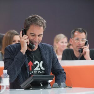 Eric McCormack Instagram - The #StandUpToCancer Telecast is finally here! I’m proud to support @SU2C’s special televised event tonight at 8pm ET/PT and 7pm CT and join their mission to make every cancer patient a long-term survivor. It was such an amazing event to join in the past and be a part of helping their lifesaving cancer research. Donate and find out where to watch at StandUpToCancer.org. 
***Link in my bio!***