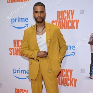 Eric West Instagram - ☀️ Life is brighter in yellow. Hit up the @amazonstudios premiere of “Ricky Stanicky”. 🎥 🍿
Suit: @teddyvonranson 
All jewelry: @titleofwork 
Shoes: @prada