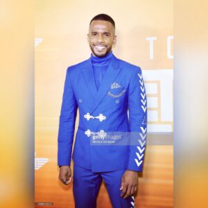 Eric West Instagram - Honored to attend the @topgunmovie premiere last night! @arjonacollection in the 11th hour we pulled this look together. Can’t wait to work with you AGAIN and AGAIN. Amazing cast! Amazing movie. @tomcruise you are the ultimate inspiration! I’m going to be MAVERICK for Halloween. The team and photographers…. The amount of love I get from you guys…. 🙏🏽 Y’all left me speechless. 

Suit: @arjonacollection original 
Boots : @calvinklein 

 🎥 Video credit: @mr.rutherford