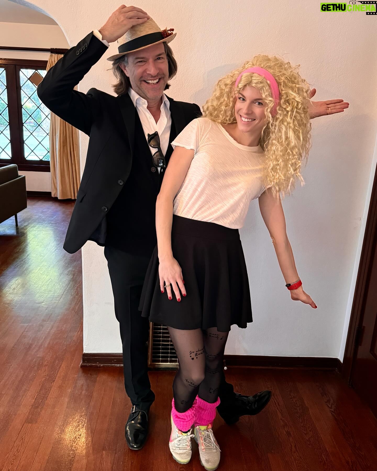 Eric Whitacre - 2.6K Likes - Laurence and I saw L.A. Story last night for Valentine’s. (In the theatre!! Thank you @am_cinematheque!!). We adore that movie, brilliantly written (and acted) by the one and only @stevemartinreally.