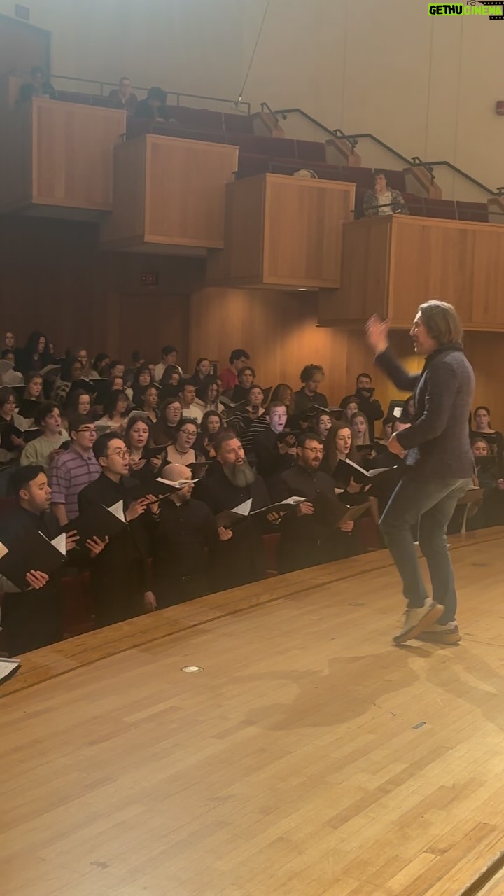 Eric Whitacre - 12.9K Likes - Sing Gently in Louisville. I gave a masterclass today with 17 area high school choirs, @louisvillechamberchoir and UofL Chorale singers. Such beautiful singing from these extraordinary young people!
