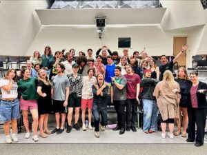 Eric Whitacre Instagram - Beautiful workshop last night with the University of Oregon Chamber Choir and their director Maestra Sharon Paul. Bravo to these terrific young musicians!