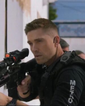 Eric Winter Instagram - 6 seasons of Bradford and @therookieabc and I couldn’t be happier. Hopefully we get some good news soon about season 7!  #flashbackfriday #bradford #therookie #loveourfans