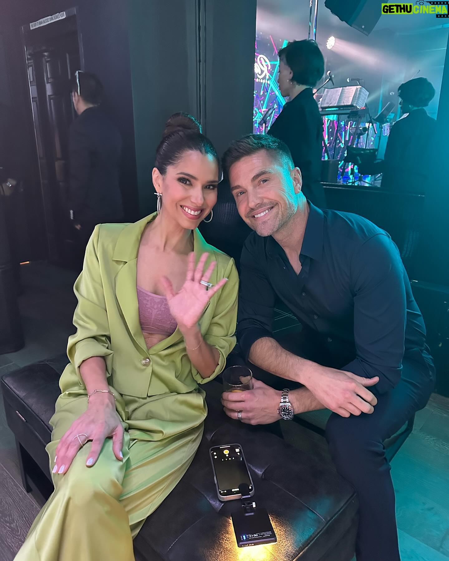 Eric Winter - 128.9K Likes - It was that kind of night… raised money for our school diversity fund and killed some salsa on the dance floor! Thank you to all of our friends who came out to support! Our band @sangrenuevaband was 🔥 and thank you to pro dancers @suavo @michellemoralesxo 💃🏻🕺🏼
@brandonayalaofficial