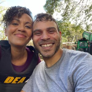 Erica Luttrell Instagram - Tonight, at 10/9c on CBS. NCIS Hawai’i. Woot! I had such a great time with this incredibly kind and fantastic crew. So wonderful. Hope you guys enjoy the show! 💖
.
.
Amazing Director: @kberlandi 
Fantastic Writer: @rronmcgee 
Epic Show: @ncishawaiicbs
Amazing Actor I Worked with but Didn’t Nab a Photo Memory with: @jasonantoon 
.
.
#ncis #ncishawaii #vanessalachey #aggytarrant #noahmills #emersonbrooks #ericaluttrell #ianverdun #michaelmarcfriedman #kevinberlandi #ronmcgee