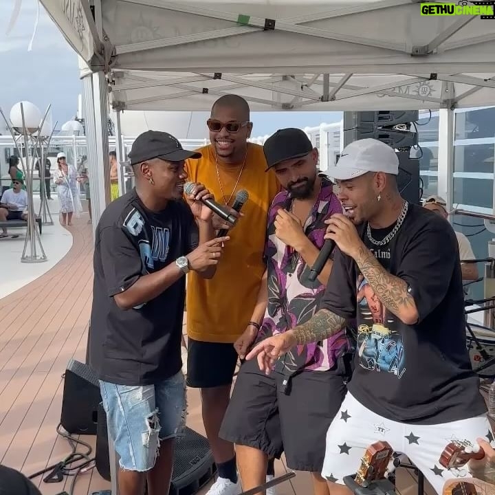 Erick Jordan - 15.8K Likes - #DUMP de 🛳️⚓️ @neyemaltomar que festa incrível irmão, acompanhem os stories que ainda tem muito mais 🔥🎵
#erickjordan #pagode #neyemaltomar #neymar #samba