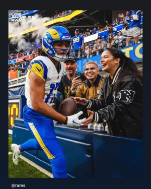Erik Griffin Instagram - What a magical moment! And I captured it all! @rams @pukaizded @hallieaiono @aionoarmy