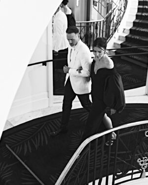 Erik Hayser Instagram - Eso que llaman instantes… desde el Festival de cine de Cannes. 

Te amo @fernandacga 

📸: @gabrieledimartino 

Styling: @fernan.mx