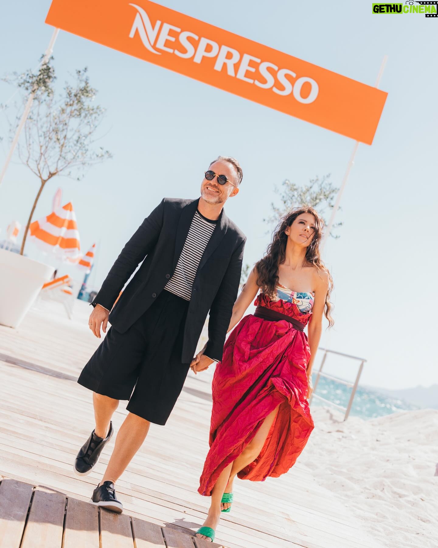 Erik Hayser - 3.4K Likes - Disfrutando el Festival de cine de Cannes con nuestros amig@s de @nespresso.mx
#SummerWithNespresso
#NespressoCannes
@nespresso