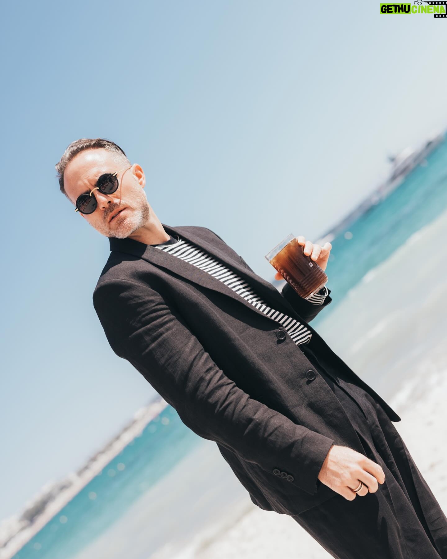 Erik Hayser - 3.4K Likes - Disfrutando el Festival de cine de Cannes con nuestros amig@s de @nespresso.mx
#SummerWithNespresso
#NespressoCannes
@nespresso