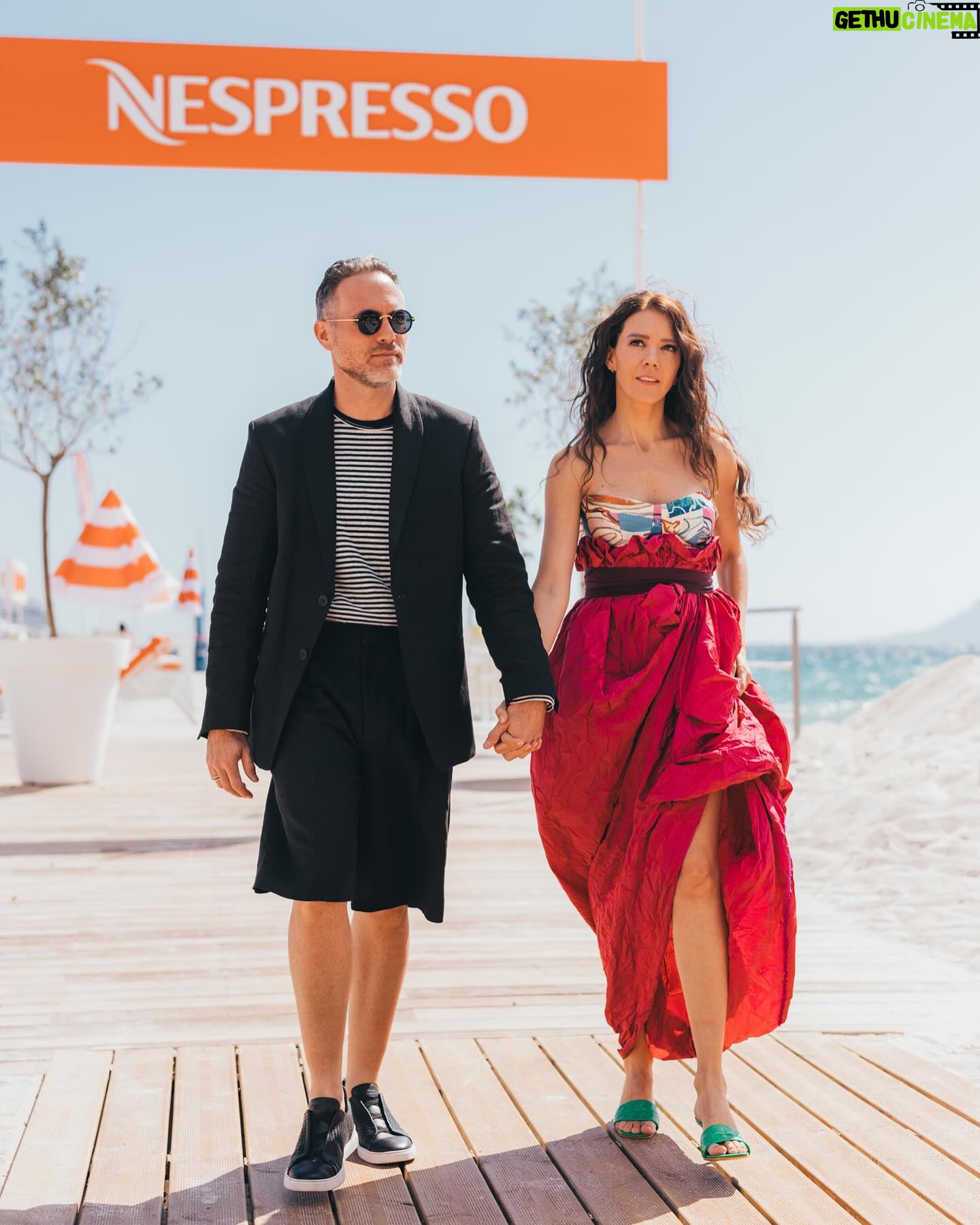 Erik Hayser - 3.4K Likes - Disfrutando el Festival de cine de Cannes con nuestros amig@s de @nespresso.mx
#SummerWithNespresso
#NespressoCannes
@nespresso