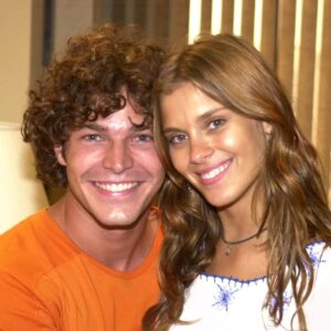 Erik Marmo Instagram - Mas é claro que o sol… xurai, curai… Quem aí tá pronto pra reviver a experiência de assistir Mulheres Apaixonadas?? Começou hoje e a partir de amanhã tem Cláudio na telinha da @tvglobo 😍 Vale a pena ver de novo! Essa vale!!! // The huge hit “Mulheres Apaixonadas” is on air one more time in Brazil. 💕