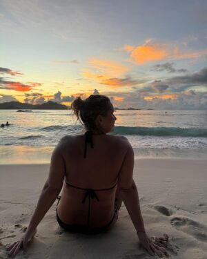 Erika Barkolová Instagram - Ja sa jednoducho neviem nabazit zapadov slnka…#sunset #sunsetlovers