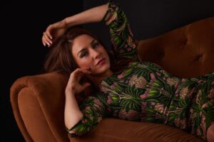 Erin Karpluk Instagram - 🦚🦚🦚

@starrymag 
Photographer: @brandonelliotportraits 
Stylist/Creative Director: @eleni.style 
HMUA: @beautybyzahradee 
Assist: @supbean 
Dress: @prada @turnaboutluxuryresale 
Jewelry: @simplysublimejewels