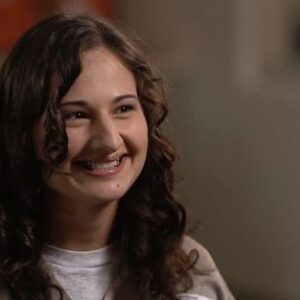 Erin Lee Carr Instagram - tomorrow is a very big day. gypsy rose also know as gyp will be leaving prison. and thus ends a chapter that started with extreme mental, emotional and physical torture for gypsy and ended in the most tragic way with the death of her mother and abuser dee dee blanchard. i saw all of this because of her lawyer Mike Stanfield @mstanfield80 when i made my 2017 documentary Mommy Dead and Dearest and i’ve never been the same since. and against all odds, Gypsy has since found herself in a loving family with her dad @rod.blanchard.18 , mom @kristy_blanchard71 and siblings Dylan and Mia. Gypsy is a survivor. thank you @gypsyrose_a_blanchard for sharing your story with me. i wish you nothing but the best today and can’t wait to see you in person. 

#mommydeadanddearest #theact #münchhausenbyproxy #documentary #gypsyrose