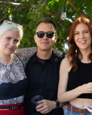 Erin Lee Carr Instagram - as an aries obviously i threw a big housewarming party (i rent) in conjunction with what happens to be my birthday month. i had a joyous amount of time celebrating with the beautiful community i’ve build in LA (with the notable help from wisconsin pals @alreinhart and @vickis2110). i couldn’t feel luckier or happier. thank you to @ks.eventplanning for making this dream day happen.

ps i also find it pretty hysterical that i, as an alcoholic, purchased WAYYY TOO MUCH alcohol and was giving away bottles at the end of the night as to not have it in the house. better safe than sorry! 

make-up and hair: @danyellabee 
flower crown by @__emmykenny__ 
🩵💚😏💙💜🩵💚🩷💙💜 #36