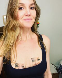 Actress Erinn Hayes HD Instagram Photos and Wallpapers May 2024