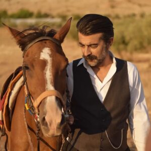 Erkan Bektaş Instagram - Teşekkür ederim #halfeti ...
Teşekkür ederim @hukumet_bey_film ekibi ve filme katkısı olan herkese...
Teşekkür ederim küheylan...