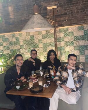 Erlando Saputra Instagram - Happy Birthday to the one and only me! 
Cheers to the person I’ve become and the dreams I’m chasing. This birthday is a celebration of my uniqueness, my resilience, and my ability to navigate life’s ups and downs with grace. May this year be full of success in all my endeavors, whether it be personal or professional. 
Thank u Allah 🙏