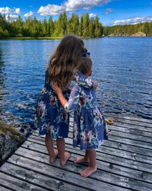 Ernest Lawson Instagram - Haleja juhannukseen! Pidetään toisistamme huolta❤️✨

#isintytöt #juhannus