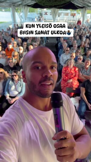 Ernest Lawson Instagram - Tämän ja 20 muuta hassunhauskaa biisiä kuulet 17-henkisen big bandin sovituksena, kun hankit liput mun ja @umojazz ’in Grande Finale -keikalle. 
13.9. Helsingissä, marraskuussa Oulu, Tornio ja Kajaani. Lippuleissönit löytyy bioleissönistä❤️

#standup #ernestlawsonshow #grandefinale