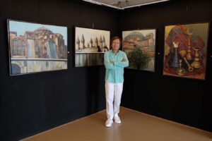 Erol Evgin Instagram - 13 Ağustos’da Bodrum Göltürkbükü Habil Caddesi 11/ 43 Touch Sanat’da açtığım, 25 yağlıboya tablonun yer aldığı resim sergimi 5 Eylül’e kadar gezebilirsiniz.