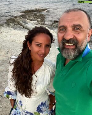 Ertuğrul Postoğlu Instagram - Gülümse... İnadına gülümse... 🧿❤️