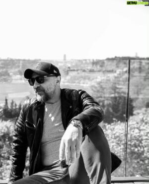 Ertuğrul Postoğlu Instagram - Güzel bi gün olsun…