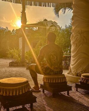 Esteban Martínez Instagram - Existen los paraísos y después está Holbox 🇲🇽🌅