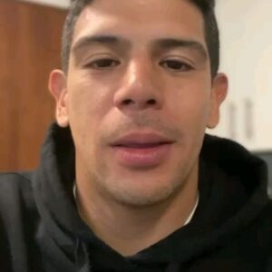 Esteban Paredes Instagram - Mañana desde las 18:00 hrs

Comenzamos con Ep7 Peñalolen
No te lo pierdas ⚽️🔥🙌