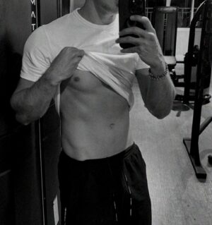 Esteban Velásquez Instagram - Mirrors & 😗✌🏻