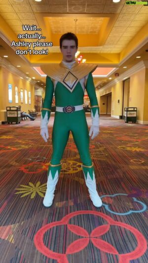 Ethan Fineshriber Instagram - The old suit doesn’t seem to quite fit anymore 😝 #ethanfineshriber #greenpowerranger #greenranger #tommyoliver #mmpr #powerrangers #powerranger