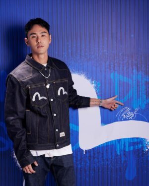 Ethan Juan Instagram - Denim on Denim

@evisu_tw @evisu1991 
#evisutaipei 
#twflagshipstore #grandopening