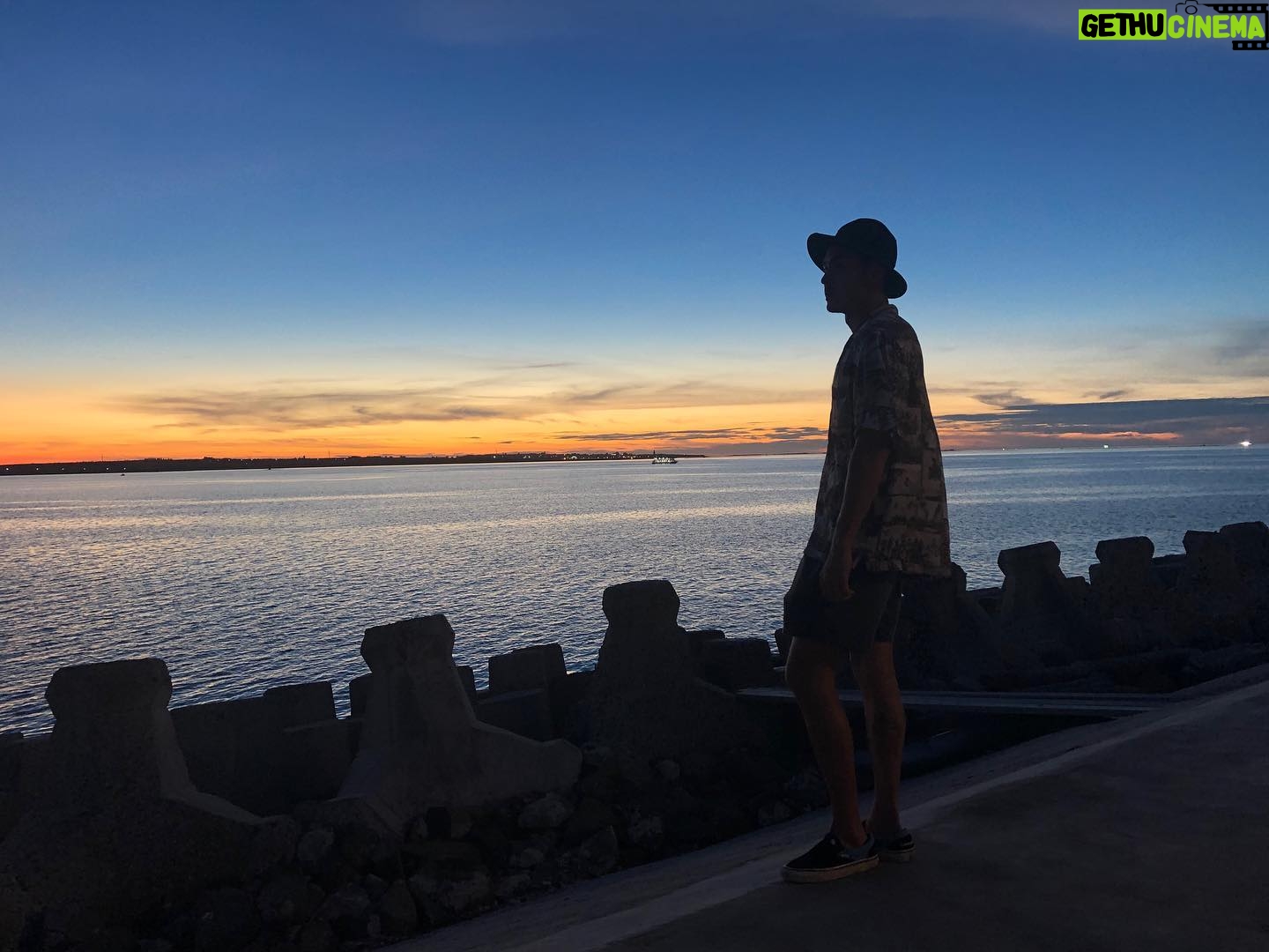 Ethan Juan - 5.8K Likes - Magic Hour
