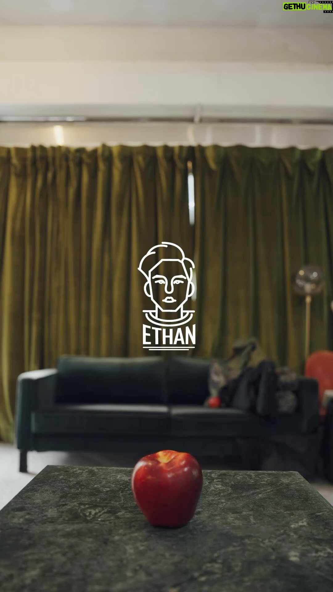 Ethan Juan - 7.1K Likes - You are the apple of someone’s eye.
Happy new year, with lots of love.
