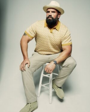 Ethan Suplee Instagram - “Each morning when I open my eyes I say to myself: I, not events, have the power to make me happy or unhappy today. I can choose which it shall be. Yesterday is gone, tomorrow hasn't arrived yet. I have just one day, today, and I'm going to be happy in it.”
- Groucho Marx
•
Picture is by @eriktanner and @contourbygettyimages for the premiere of Blood for Dust at @tribeca.
