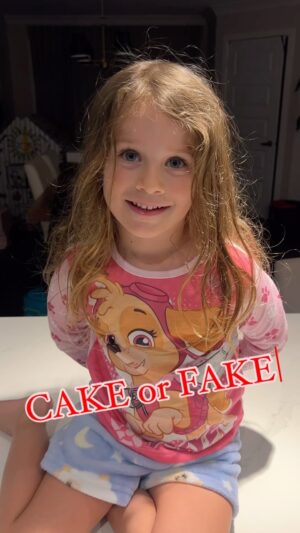 Étienne Boulay Instagram - CAKE or FAKE version @atypique.nonalc   Livia 😂😂
